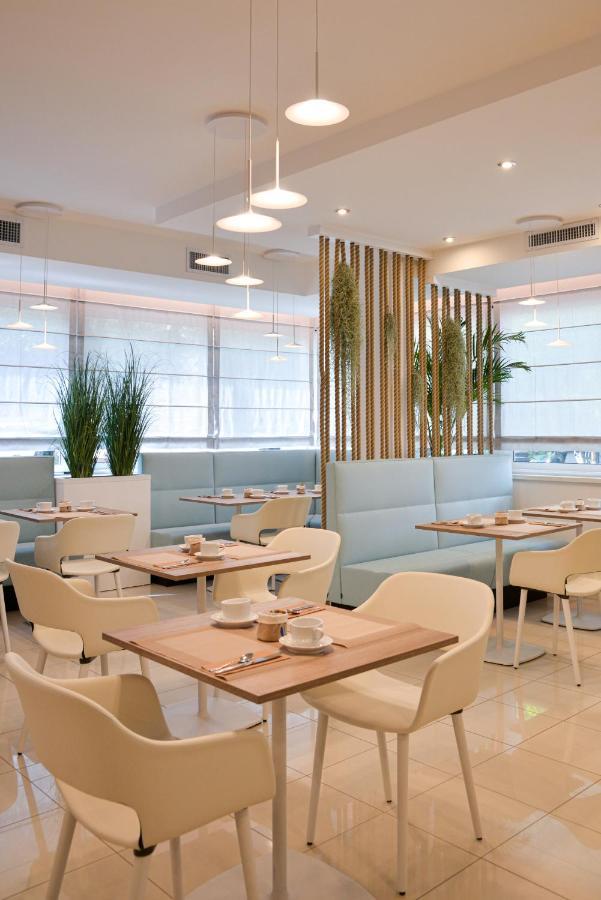 Hotel Renania 3*